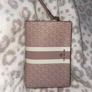 Michael Kors Pink Hand Purse w Strap